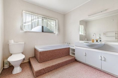 Photo of property in 131b Parrs Cross Road, Glen Eden, Auckland, 0612