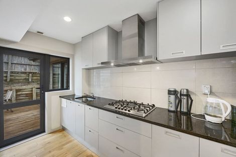 Photo of property in 31 Kilkelly Avenue, Pinehill, Auckland, 0632