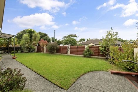 Photo of property in 2 Riverstone Drive, Welcome Bay, Tauranga, 3112