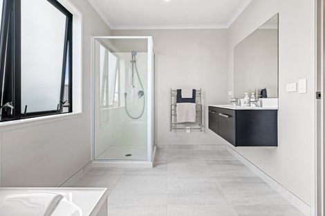 Photo of property in 14 Peihana Road, Hobsonville, Auckland, 0616