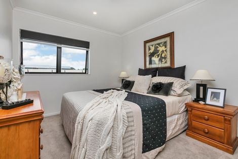 Photo of property in 33 Rangihina Road, Hobsonville, Auckland, 0616