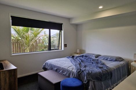 Photo of property in 9a Turakina Street, Merrilands, New Plymouth, 4312