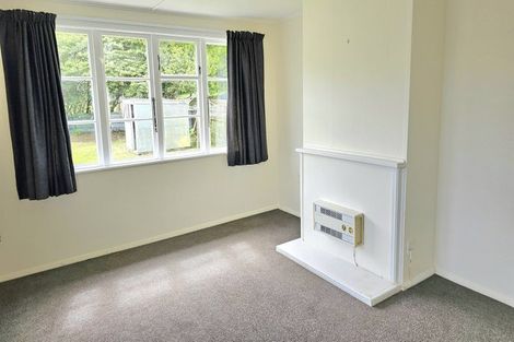Photo of property in 3 Reuben Grove, Naenae, Lower Hutt, 5011