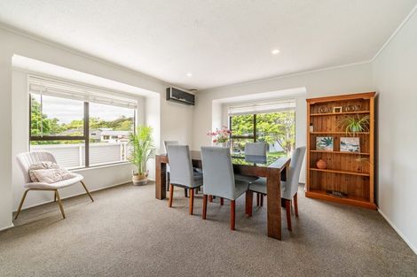 Photo of property in 56 Albatross Close, Whitby, Porirua, 5024