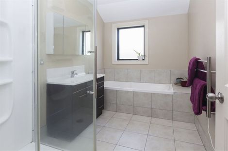 Photo of property in 17 Glencullen Drive, Casebrook, Christchurch, 8051