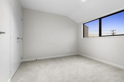 Photo of property in 174b Archers Road, Glenfield, Auckland, 0629