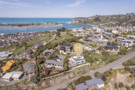 Photo of property in 19 Inverness Lane, Redcliffs, Christchurch, 8081