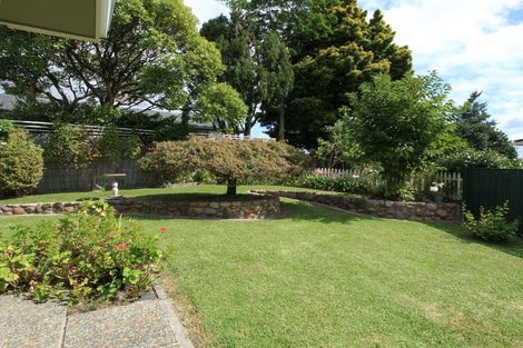 Photo of property in 2 Grassy Downs Place, St Andrews, Hamilton, 3200