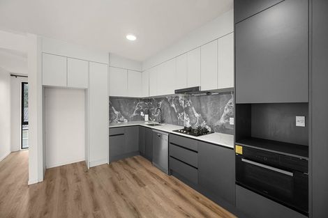 Photo of property in 8 Sunnybrae Road, Hillcrest, Auckland, 0627