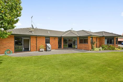 Photo of property in 25 Mangakoea Place, St Andrews, Hamilton, 3200