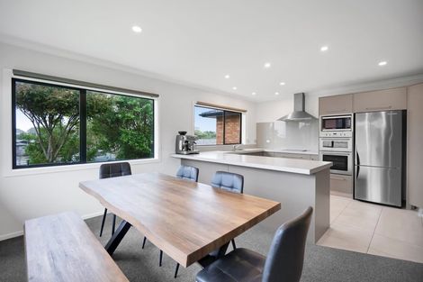 Photo of property in 37 Dillon Drive, Bell Block, New Plymouth, 4312