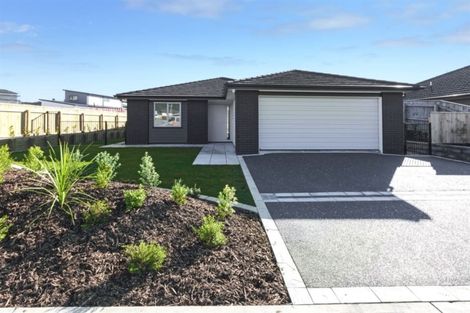 Photo of property in 154 Navigation Drive, Whitby, Porirua, 5024