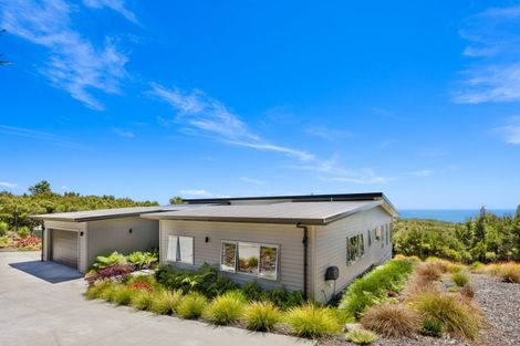 Photo of property in 116 Stratford Drive, Cable Bay, 0420