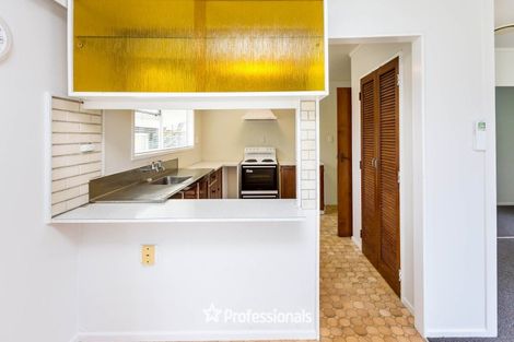 Photo of property in 33 Larchmont Grove, Totara Park, Upper Hutt, 5018