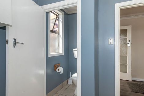 Photo of property in 29 Romilly Street, Westport, 7825