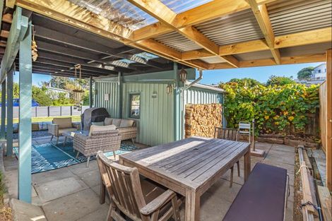 Photo of property in 22 Kent Avenue, Waitarere Beach, Levin, 5510