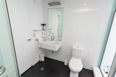 Photo of property in Portal Apartments, 5d/42 Cable Street, Te Aro, Wellington, 6011