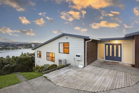 Photo of property in 4 Bodmin Terrace, Camborne, Porirua, 5026