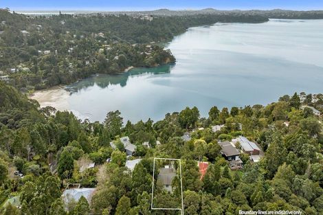 Photo of property in 11 Opou Road, Titirangi, Auckland, 0604