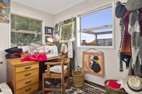 Photo of property in 1 Mckenna Lane, Omokoroa, 3114