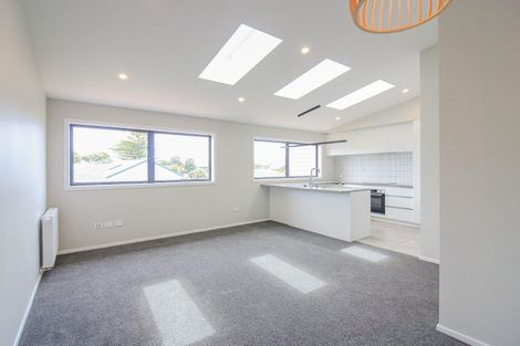 Photo of property in 4/7 Grays Road, Plimmerton, Porirua, 5026