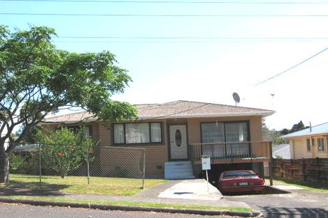 Photo of property in 18 Blease Street, New Lynn, Auckland, 0600