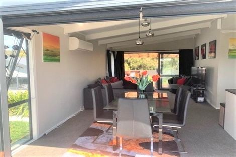 Photo of property in 4 Kawana Grove, Himatangi Beach, Foxton, 4891