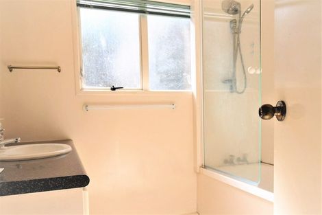 Photo of property in 80m Tirimoana Road, Te Atatu South, Auckland, 0602