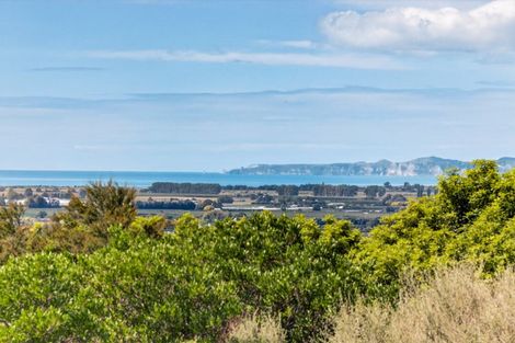 Photo of property in 17 Te Roera Drive, Taradale, Napier, 4112