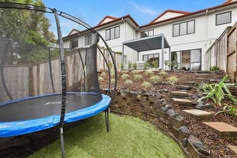 Photo of property in 6/42 Fields Parade, Oteha, Auckland, 0632