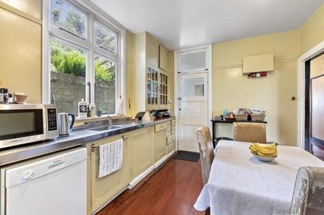 Photo of property in 2 Upland Road, Kelburn, Wellington, 6012