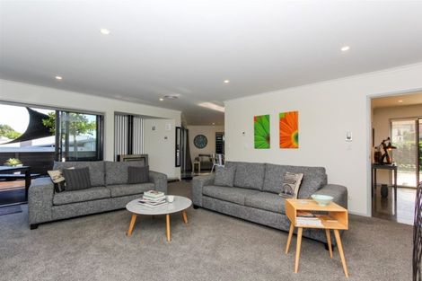 Photo of property in 24 Redwood Crescent, Hurdon, New Plymouth, 4310