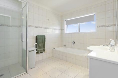 Photo of property in 87 Beatty Road, Pukekohe, 2120