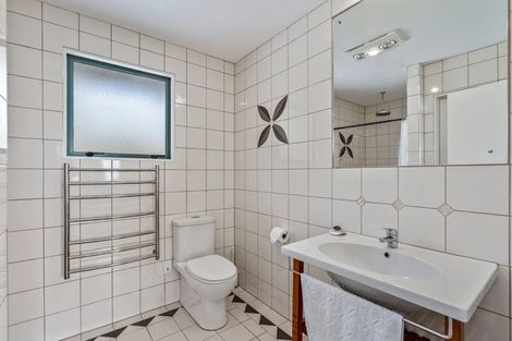 Photo of property in 275 Massey Road, Waipu, 0582