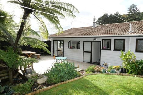 Photo of property in 41 Omapere Street, Whitby, Porirua, 5024