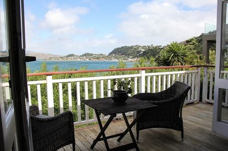 Photo of property in 90 Awa Road, Seatoun, Wellington, 6022