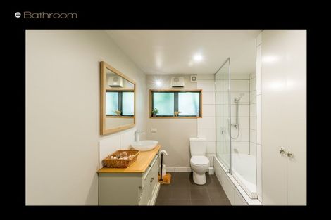 Photo of property in 12a Windsor Place, Queenstown, 9300