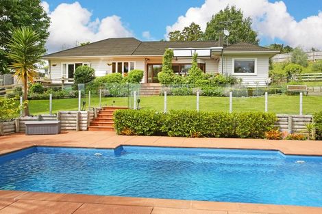 Photo of property in 374 Whitford Park Road, Whitford, Manurewa, 2576