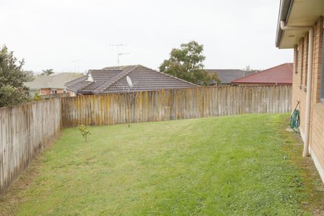 Photo of property in 22 Ashmere Lane, Weymouth, Auckland, 2103