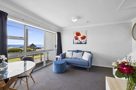 Photo of property in 27b Port View Crescent, Moturoa, New Plymouth, 4310