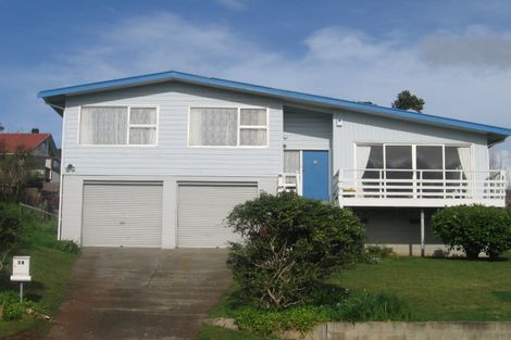 Photo of property in 20 Barberton Terrace, Red Hill, Papakura, 2110