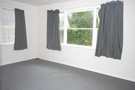 Photo of property in 9 Aronui Terrace, Kelston, Auckland, 0602