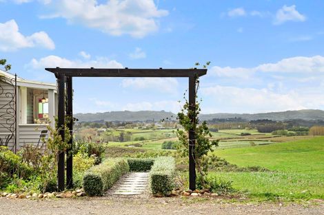 Photo of property in 160 Batty Road, Kingseat, Papakura, 2580