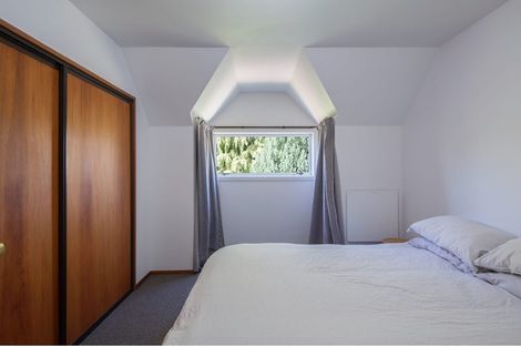 Photo of property in 16a Greenstone Place, Fernhill, Queenstown, 9300