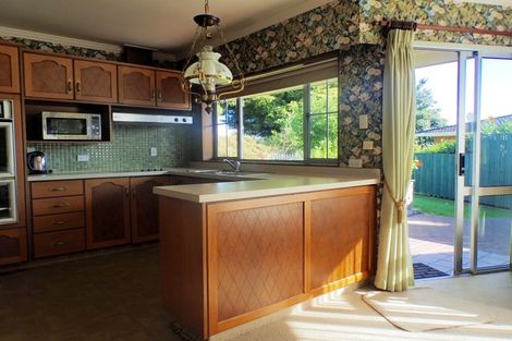 Photo of property in 2 Grassy Downs Place, St Andrews, Hamilton, 3200