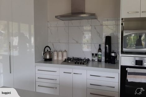 Photo of property in 4 Ferris Crescent, Wainui, Gisborne, 4010