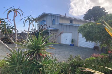 Photo of property in 275 Massey Road, Waipu, 0582