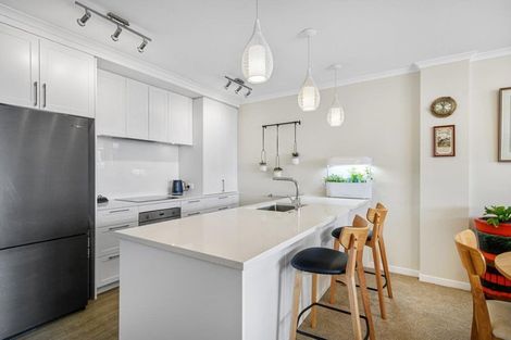 Photo of property in 184 Landmark Terrace, Orewa, 0931