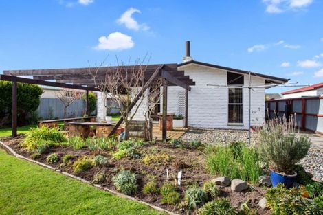 Photo of property in 67 Bush Street, Rangiora, 7400