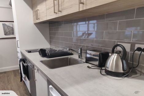 Photo of property in Fountain Court Flats, 48 Oriental Parade, Oriental Bay, Wellington, 6011